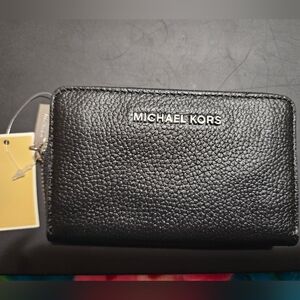 BRAND NEW Michael Kors Card Case